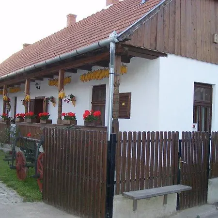 Penzion Nyugodt Hajlek Vendeghaz Debrecín